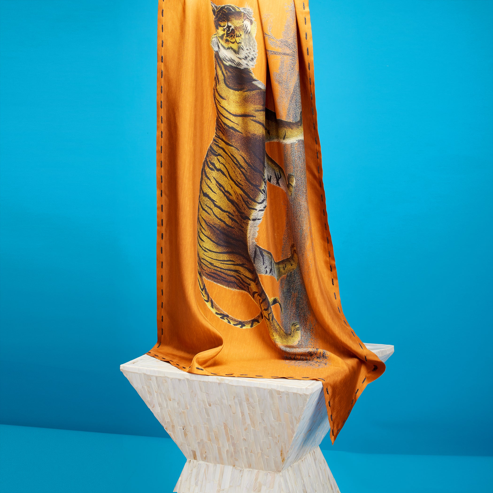 Marquise Paris Scarves