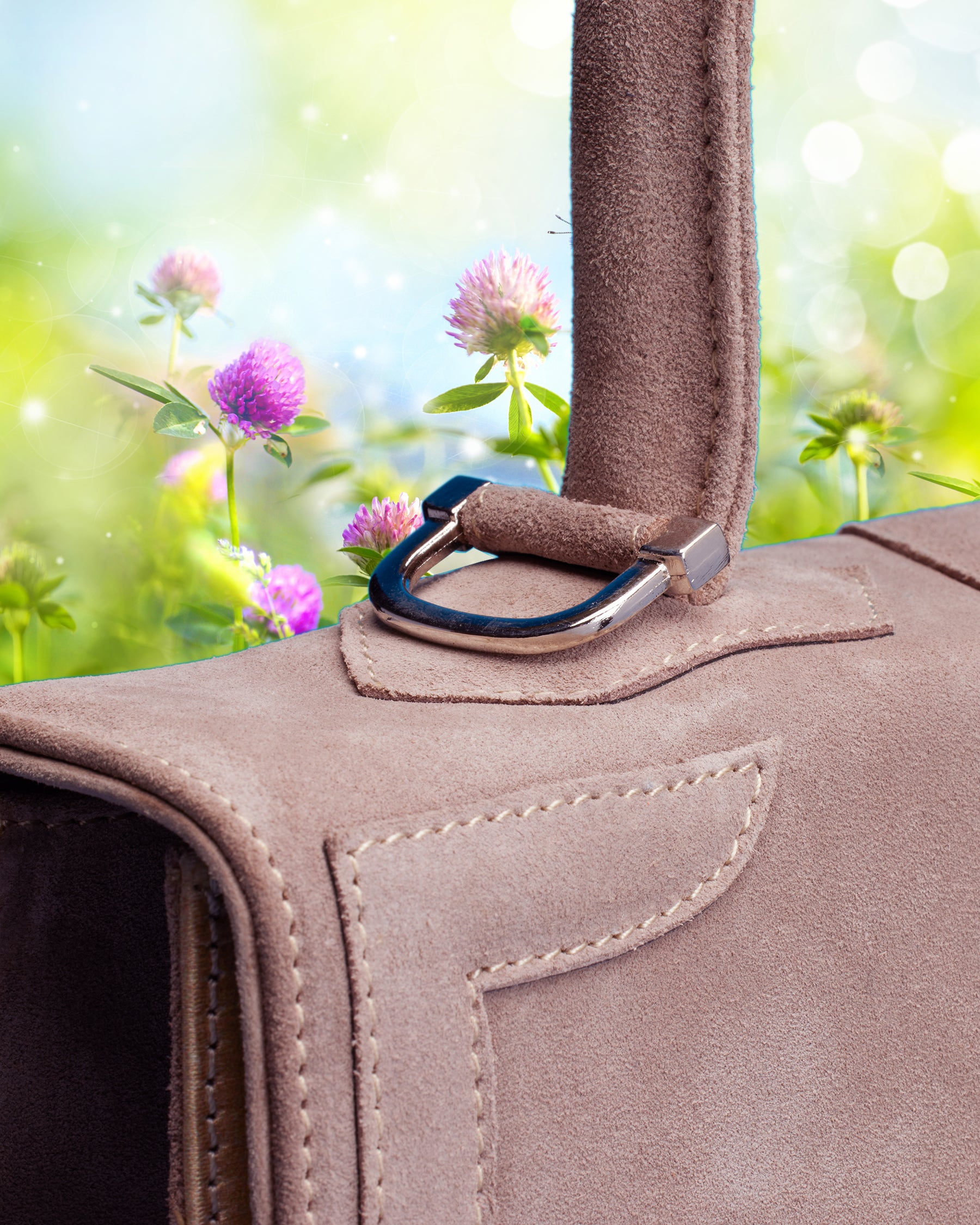 Marquise Paris Marquise Les Iris Top Handle Shoulder Bag in Pastel Pink-Detail of handle