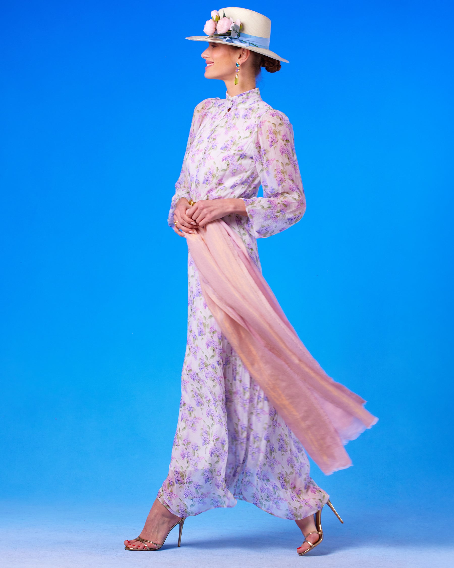 Elisa Reversible Pashmina Stole/Scarf in Gold Shimmer Blush Pink and the Blythe Maxi Crinkle Chiffon Dress in Lavender Floral