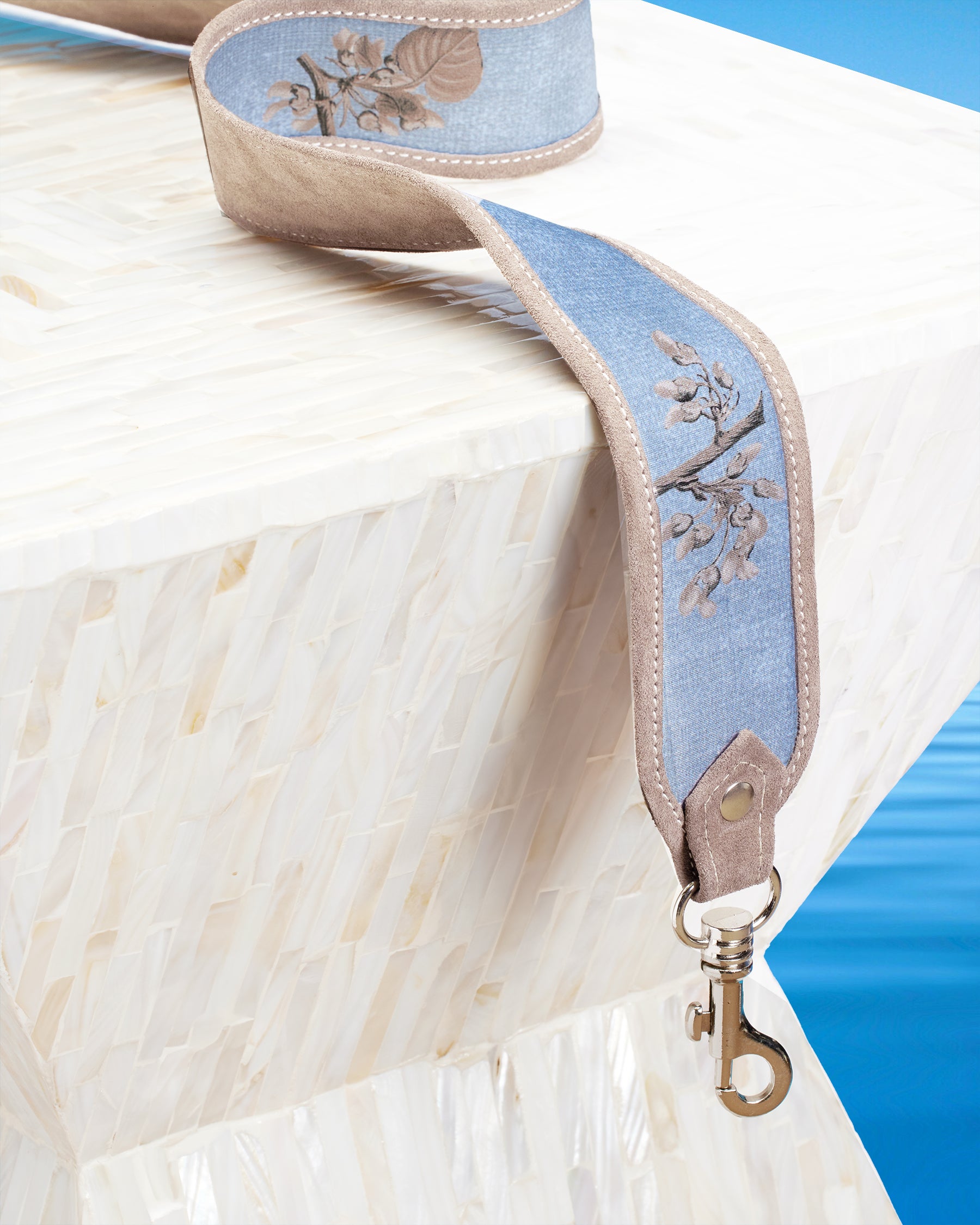 Marquise Paris Recontre Équestre Top Handle Shoulder Bag in Blue Taupe-Image of strap