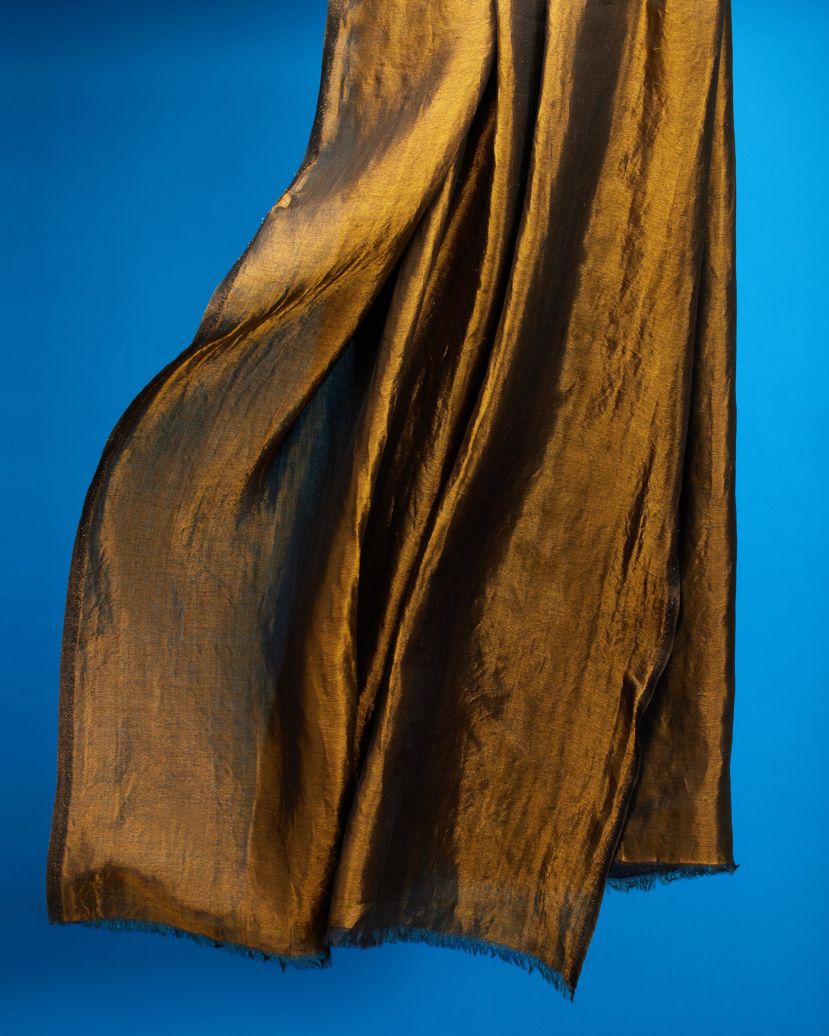 Josephine Reversible Pashmina Shawl in Gold Shimmer Night Sky-Cascase