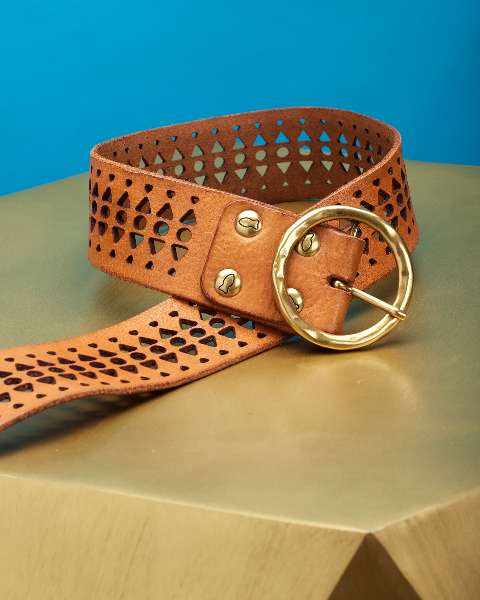 Campomaggi Malibu Pyramid Laser Cut Belt in Tan-Alternate View
