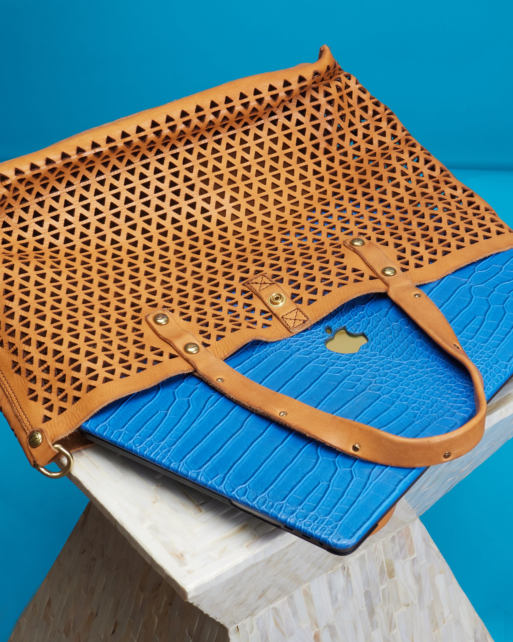 Campomaggi Malibu Pyramid Cut Tote Bag in Tan