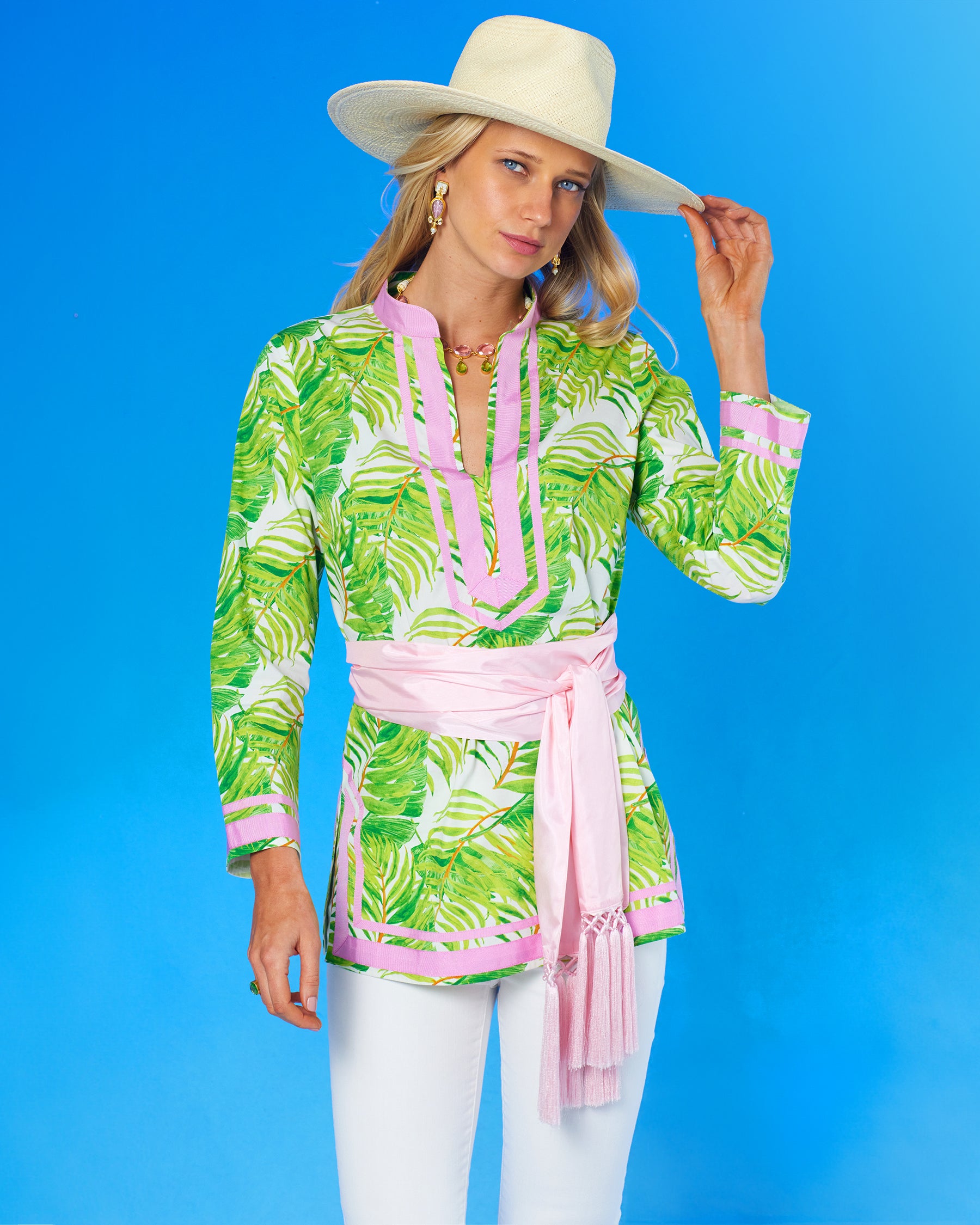 Capri Tunic in Ashley Palm Printwith the waist cinched with the Cosima Sash Belt
