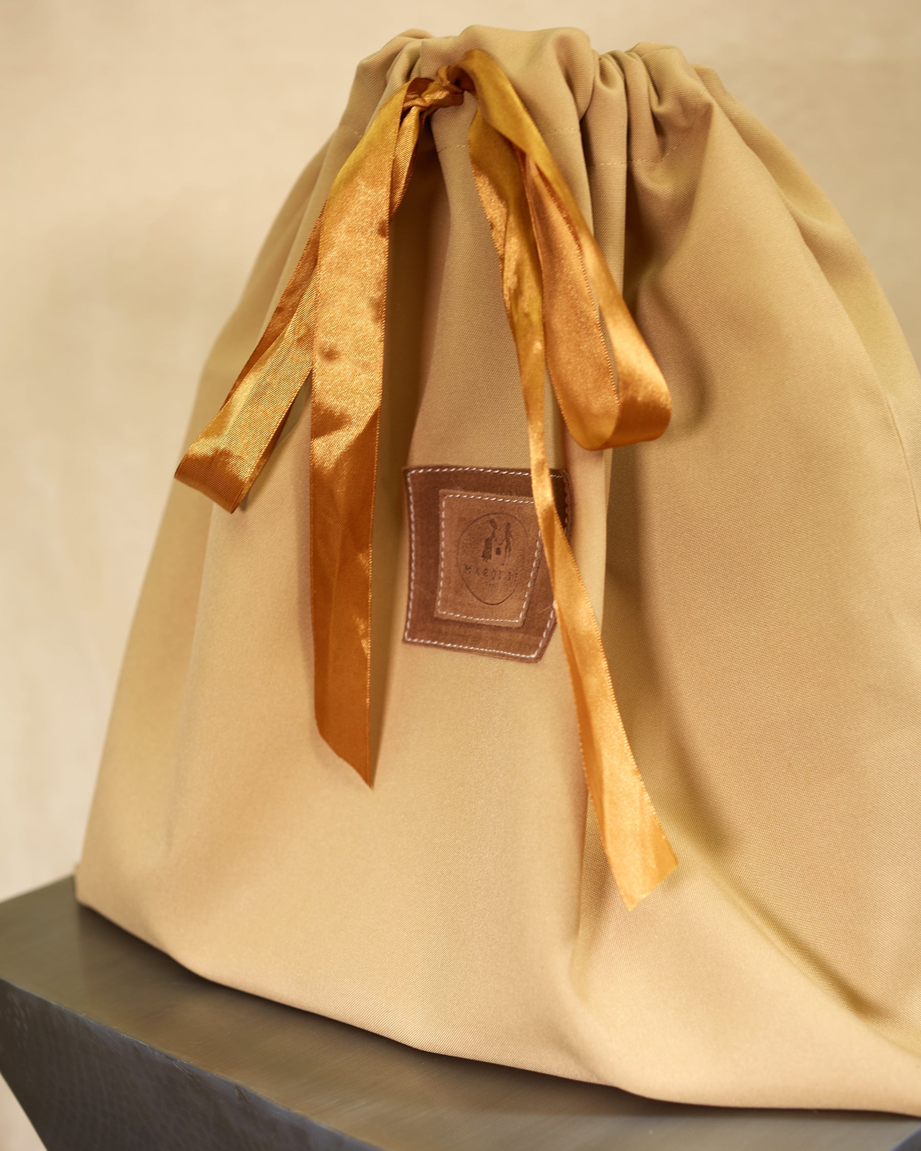 Marquise Paris Marquise Le Perdreau Top Handle Shoulder Bag in Gray Suede-Dustbag