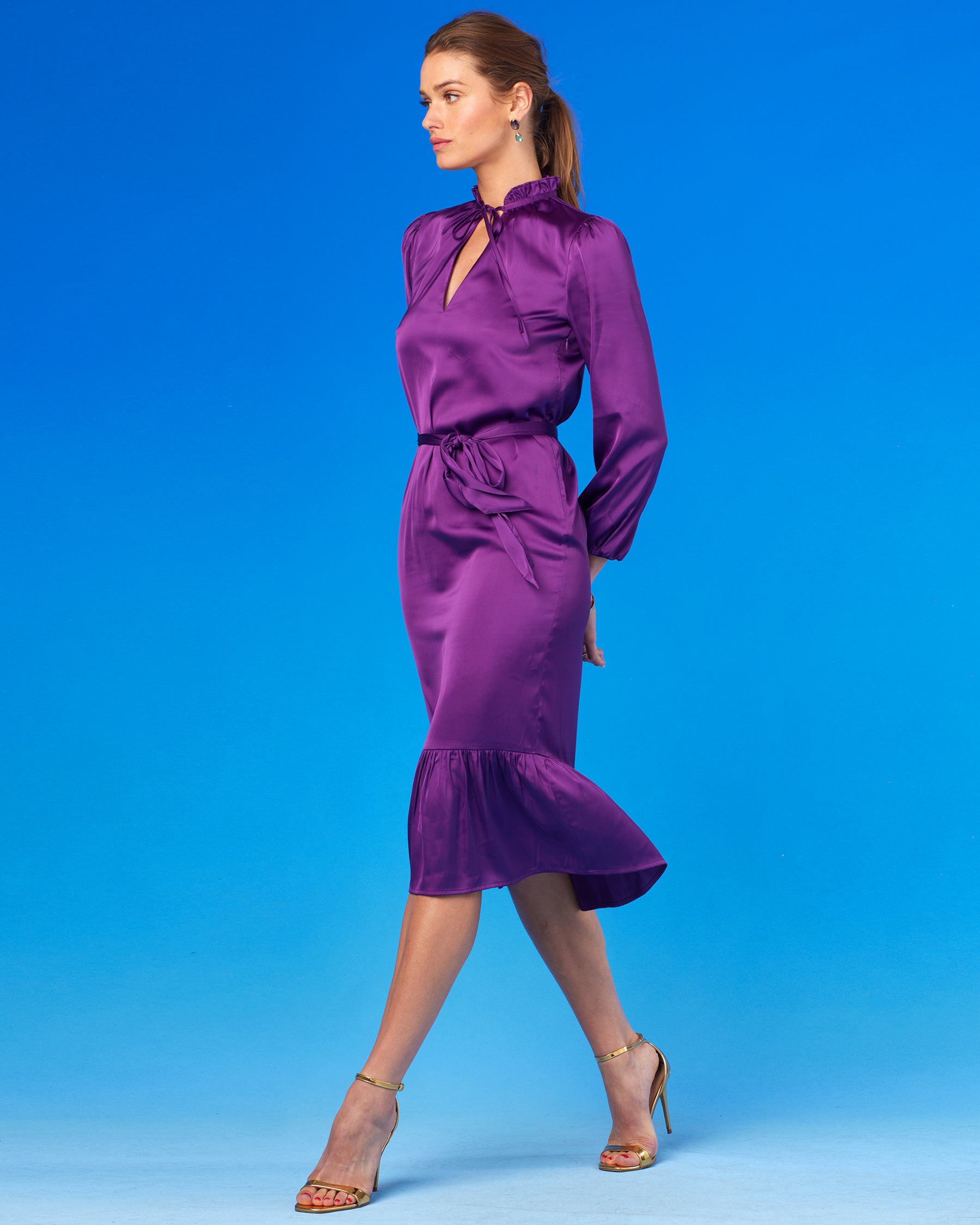Olivia Midi Dress in Deep Purple-Walking