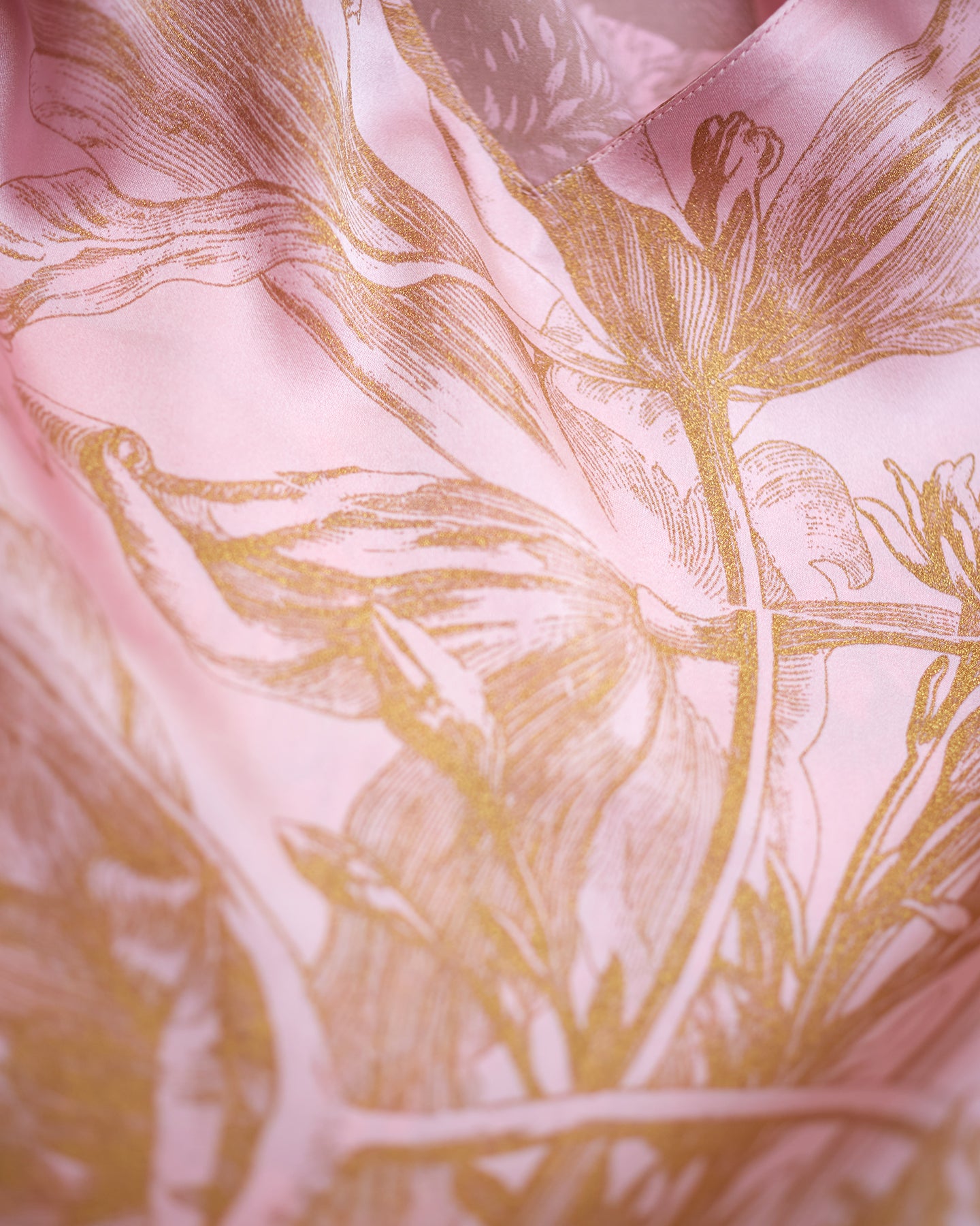 Rosalie Blush Pink Silk Kaftan in Gold Floral Toile-Detail
