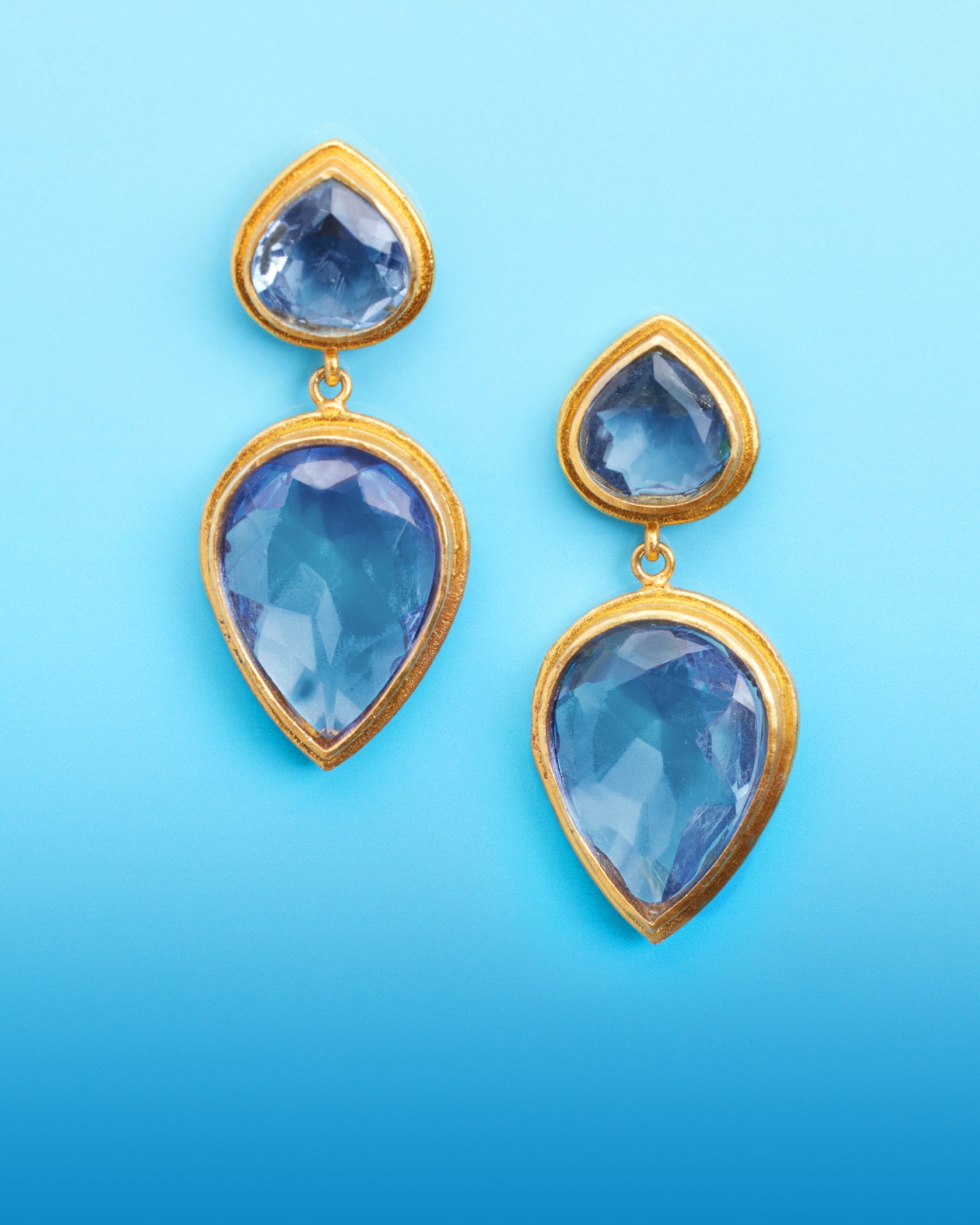 Hadley Tear Drop Earrings in Crystal Blue