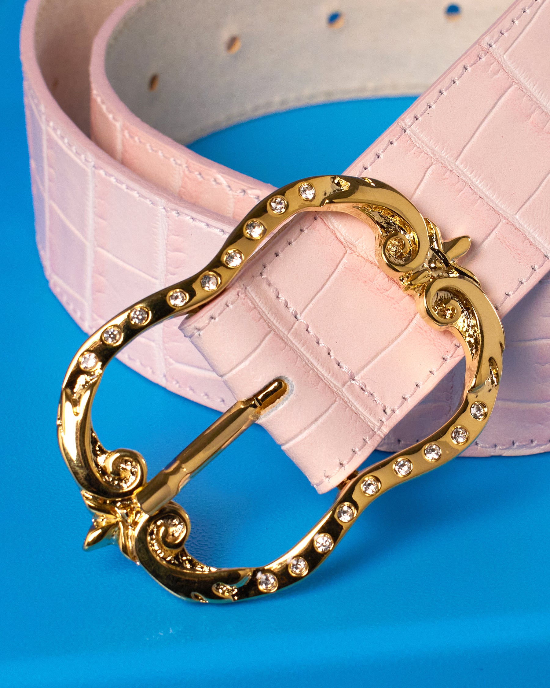 Tinsley Leather Belt in Croc-Embossed Blush Pink detail