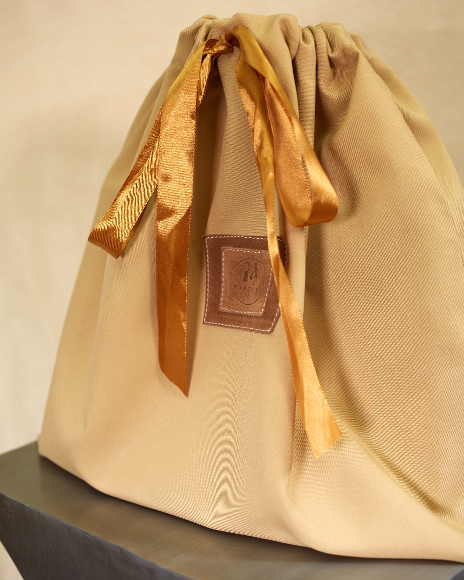 Marquise Paris La Panthére Top Handle Bag-dust bag