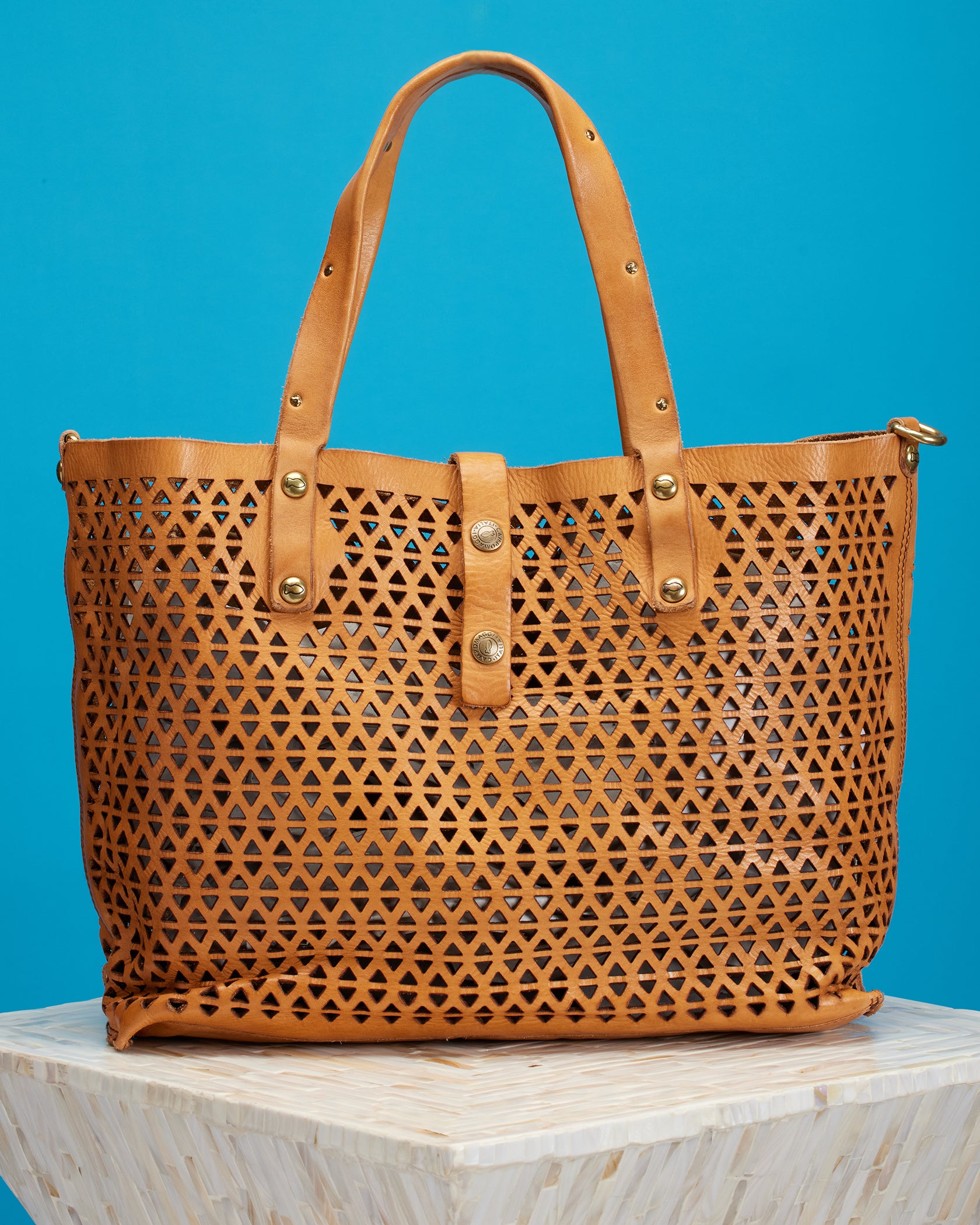 Campomaggi Malibu Pyramid Cut Tote Bag in Tan